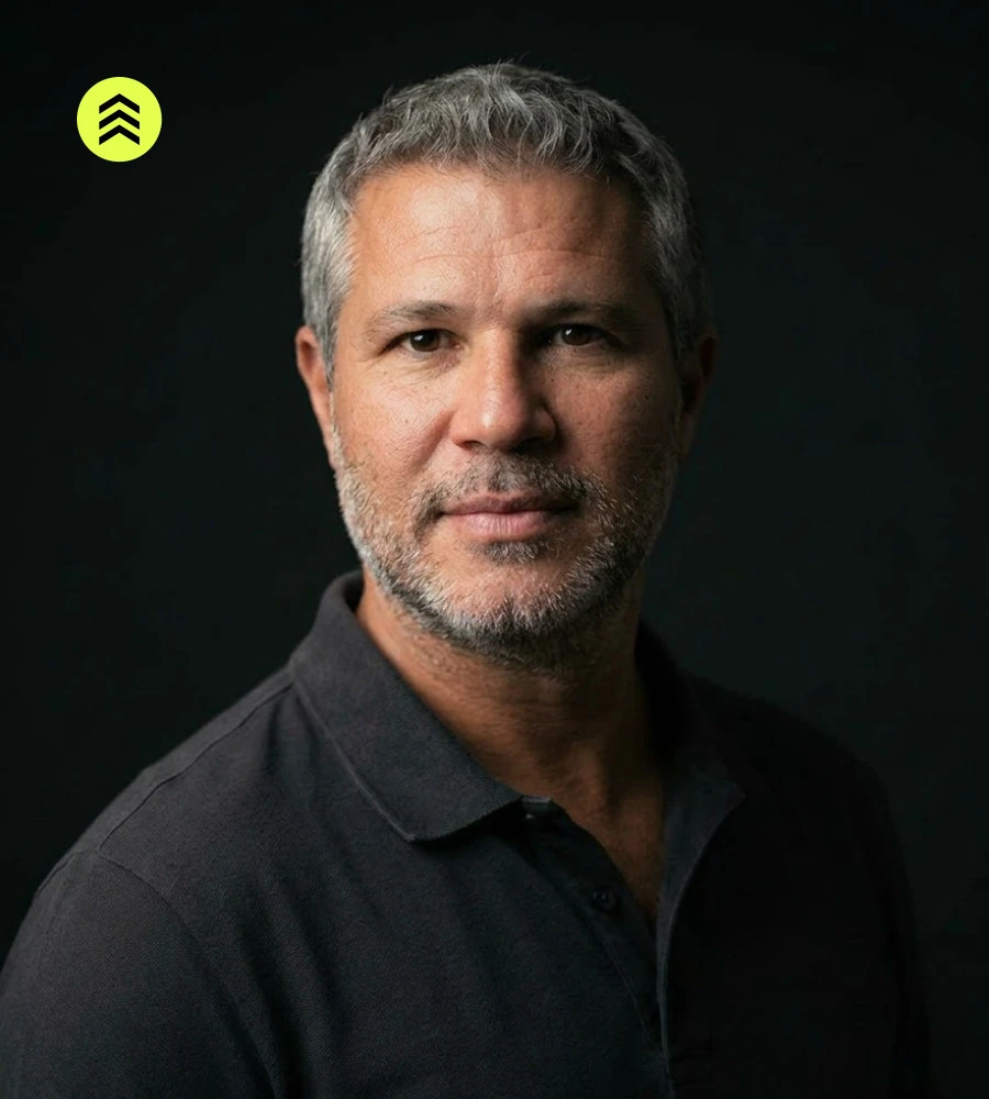 Pablo G. Sanguinetti Director Comercial